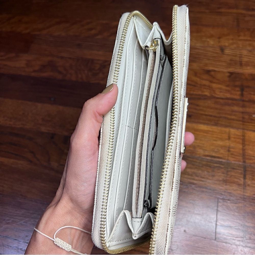 Michael Kors Tan and Beige Wristlet Long Wallet - Picture 7 of 14